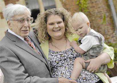 试管婴儿技术的发展历程及发展方向