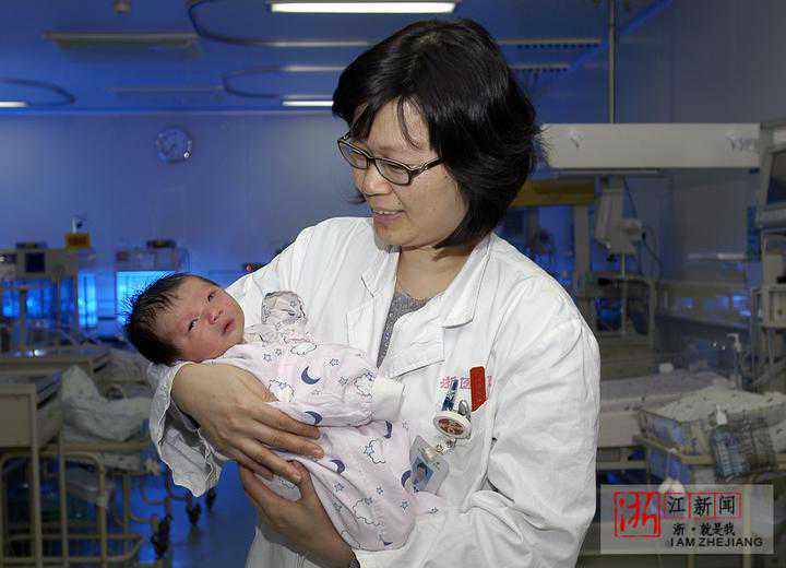 观察丨试管婴儿诞生40周年 辅助生育技术的喜与忧