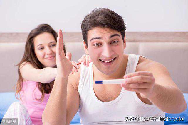 备孕是女性的事？营养师：男女都要注意饮食，6种要多吃，2种少吃