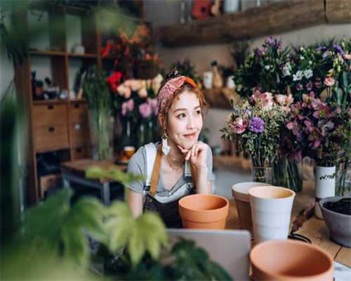 想做孕前检查挂哪个科